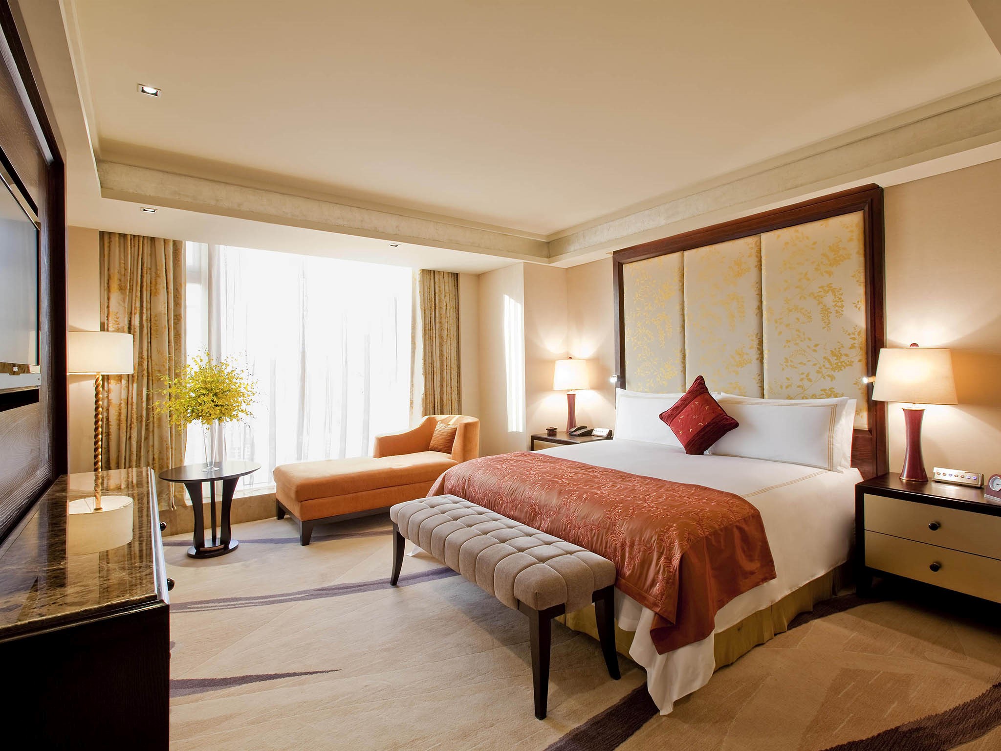 8 Types of Fabrics for Making Bed Linen